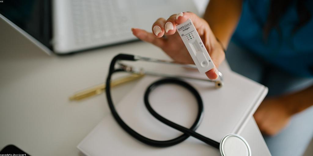 PEEK在半导体制造中的关键应用：从晶圆载具到先进封装